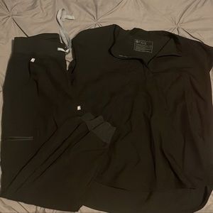 Black fig scrub pants size XS petite, TOP NOT INCLUDED!